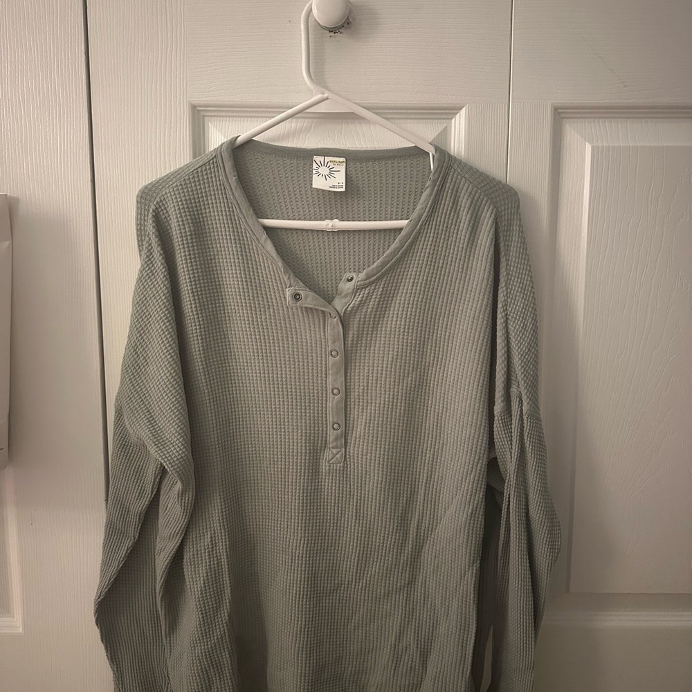 Aerie Men's Waffle Knit Long Sleeve in Gray